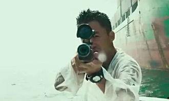 吴京吃瓜外号,从“吃瓜群众”到动作巨星，揭秘他的蜕变之路