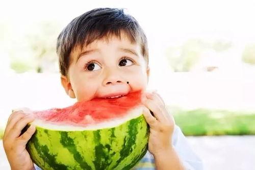 佐吃瓜f,揭秘娱乐圈背后的那些事儿