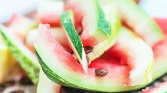 吃瓜用大勺子怎么吃的,畅享夏日清凉新体验